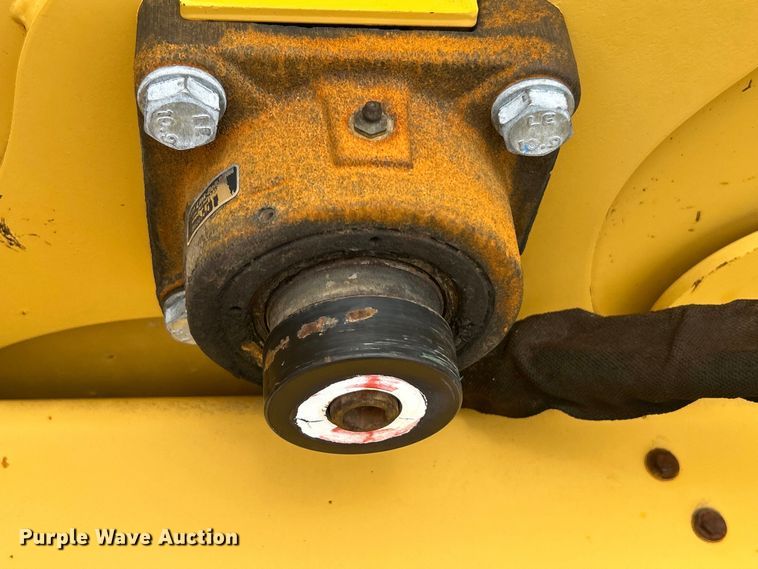 image for item EG1587 2007 Vermeer  BC1000XL wood chipper