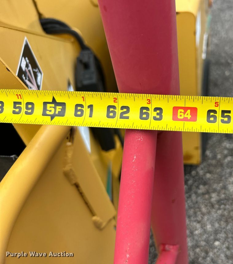 image for item EG1587 2007 Vermeer  BC1000XL wood chipper