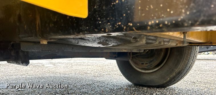 image for item EG1587 2007 Vermeer  BC1000XL wood chipper