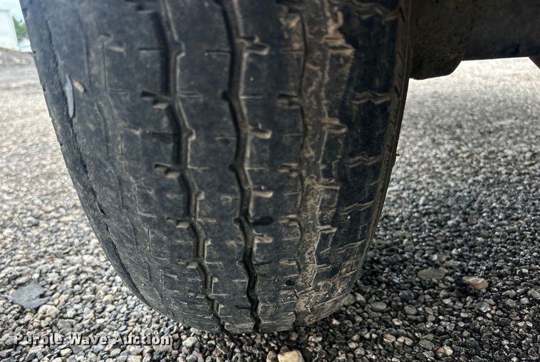 image for item EG1587 2007 Vermeer  BC1000XL wood chipper