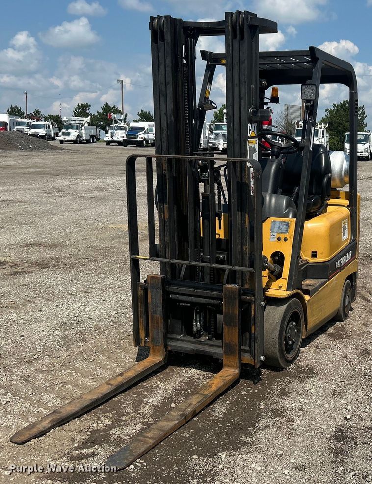 image for item EG1605 2000 Caterpillar GC15K forklift
