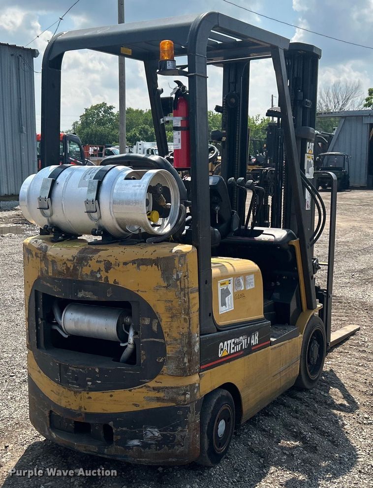 image for item EG1605 2000 Caterpillar GC15K forklift