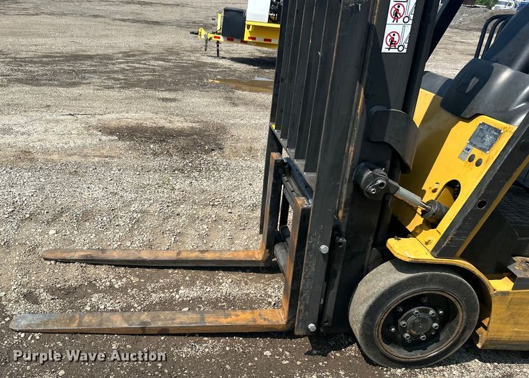 image for item EG1605 2000 Caterpillar GC15K forklift