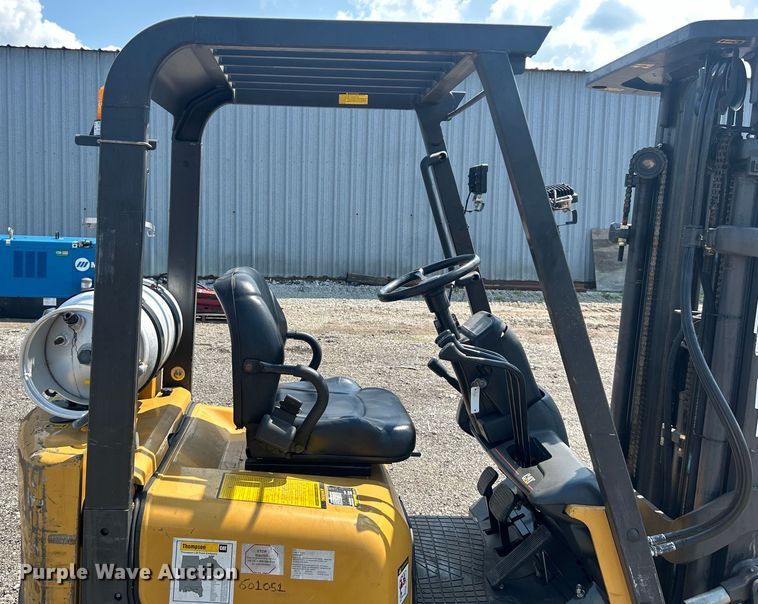 image for item EG1605 2000 Caterpillar GC15K forklift