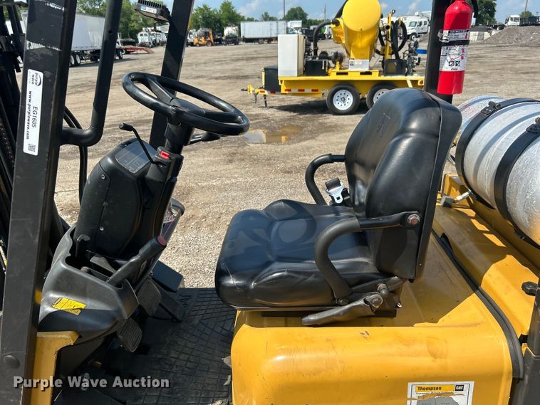 image for item EG1605 2000 Caterpillar GC15K forklift