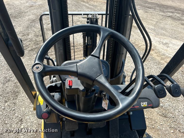 image for item EG1605 2000 Caterpillar GC15K forklift