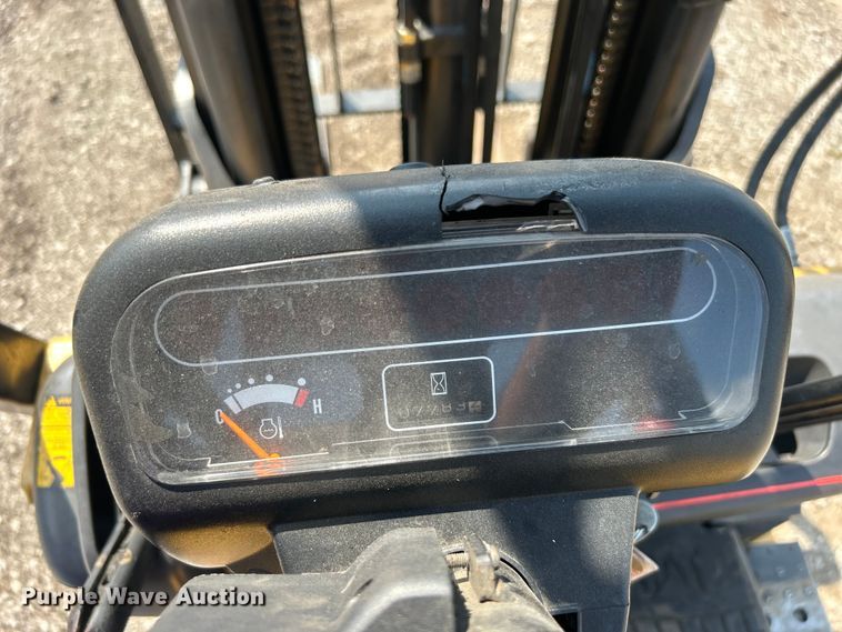 image for item EG1605 2000 Caterpillar GC15K forklift