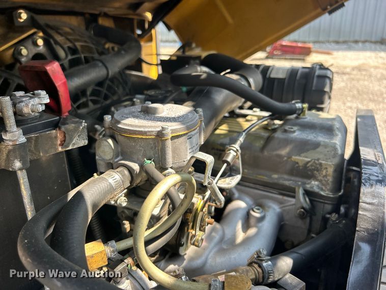 image for item EG1605 2000 Caterpillar GC15K forklift