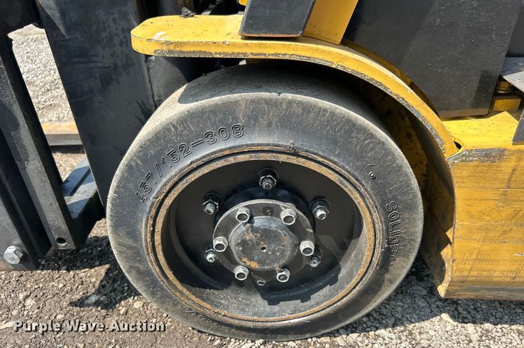 image for item EG1605 2000 Caterpillar GC15K forklift