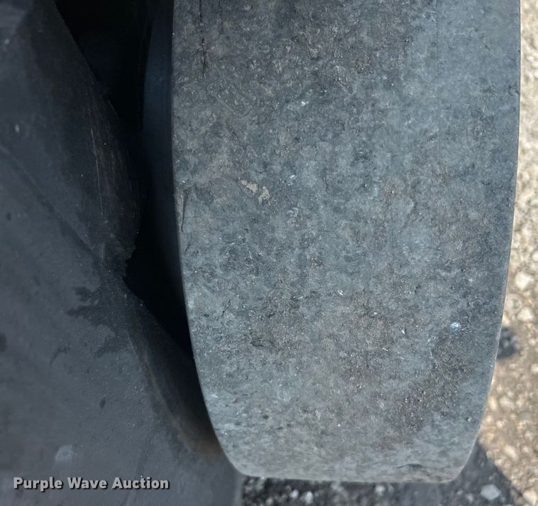 image for item EG1605 2000 Caterpillar GC15K forklift