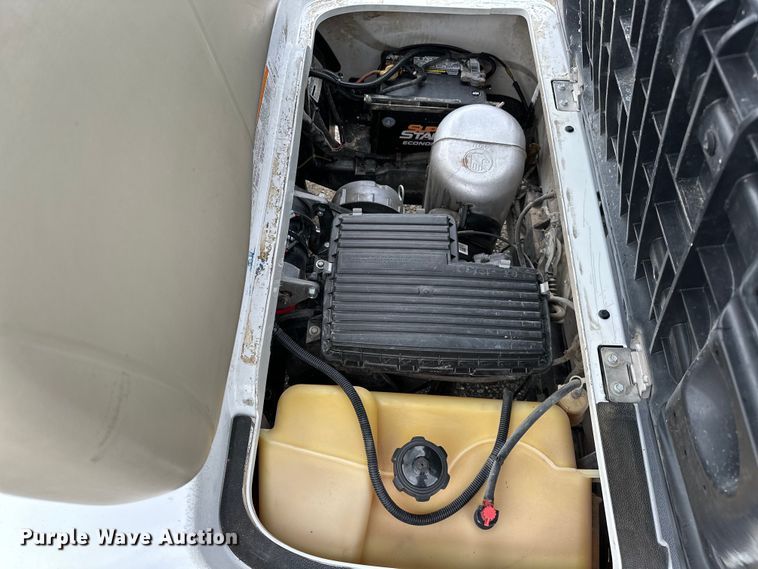 image for item EG1614 2008 Yamaha  YDRA golf cart