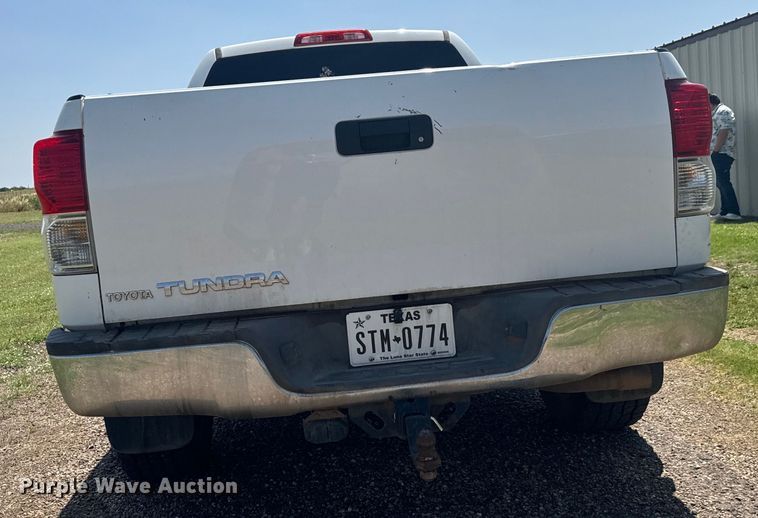 image for item EH4055 2010 Toyota Tundra Double Cab pickup truck