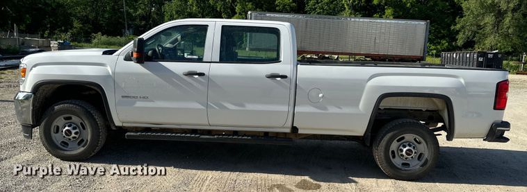 image for item EH6816 2017 GMC  Sierra 2500HD Crew Cab pickup truck