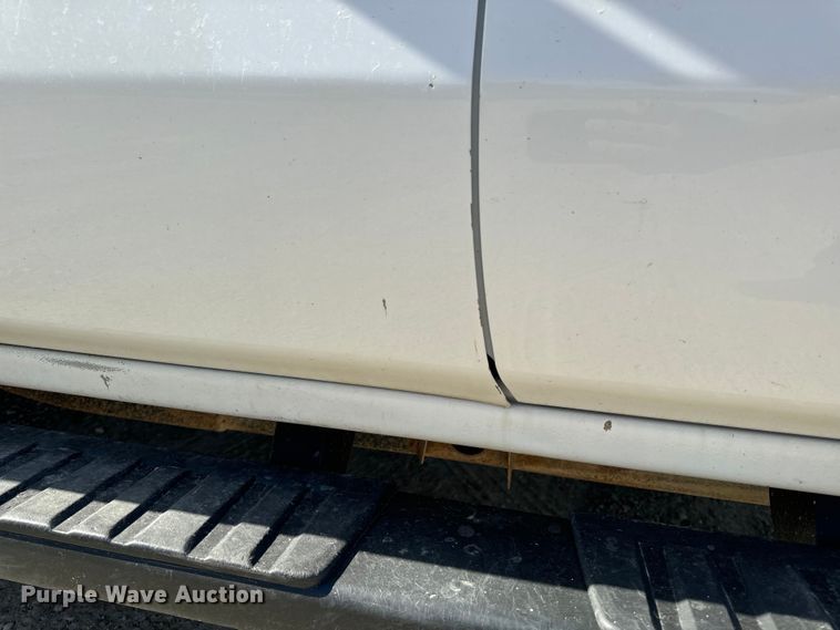 image for item EH6816 2017 GMC  Sierra 2500HD Crew Cab pickup truck