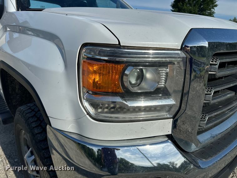 image for item EH6816 2017 GMC  Sierra 2500HD Crew Cab pickup truck