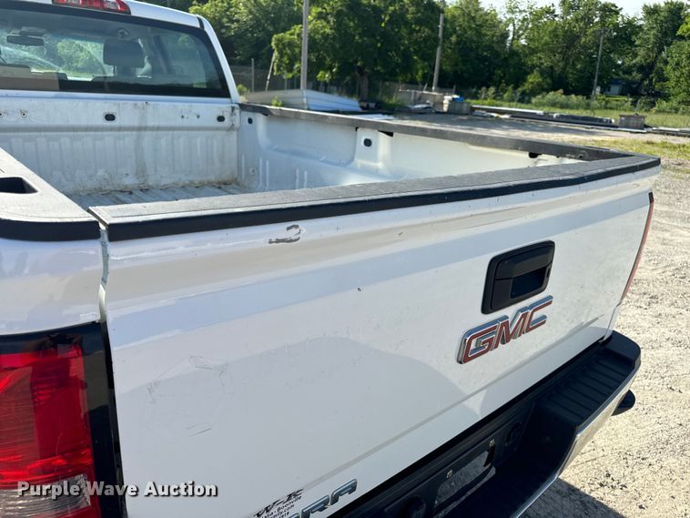 image for item EH6816 2017 GMC  Sierra 2500HD Crew Cab pickup truck