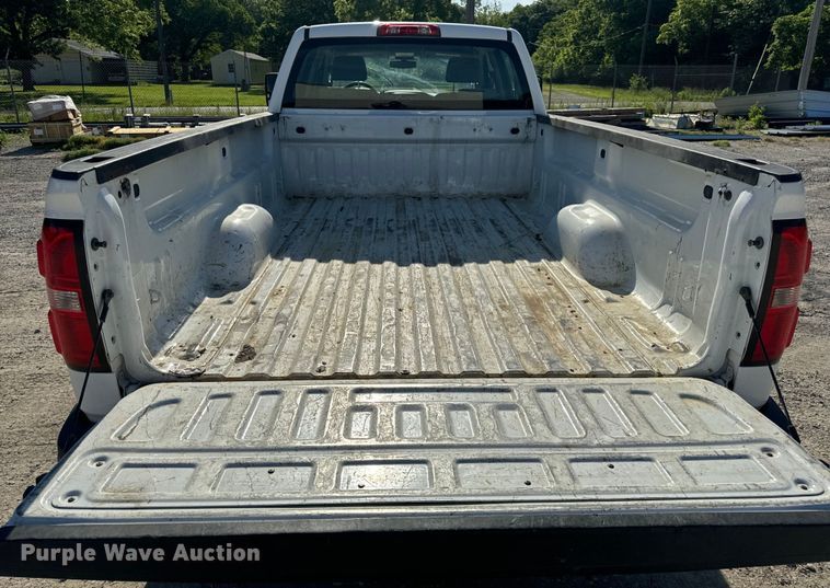 image for item EH6816 2017 GMC  Sierra 2500HD Crew Cab pickup truck