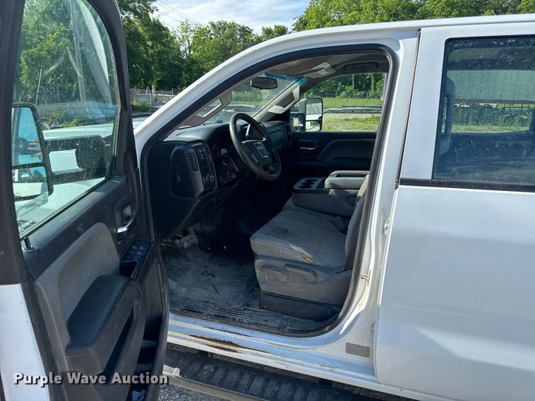 image for item EH6816 2017 GMC  Sierra 2500HD Crew Cab pickup truck