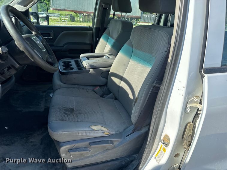 image for item EH6816 2017 GMC  Sierra 2500HD Crew Cab pickup truck