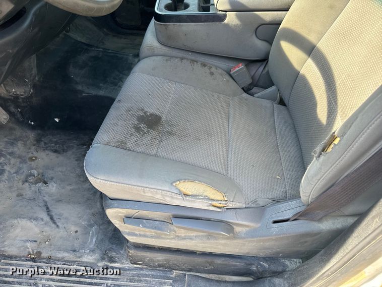 image for item EH6816 2017 GMC  Sierra 2500HD Crew Cab pickup truck