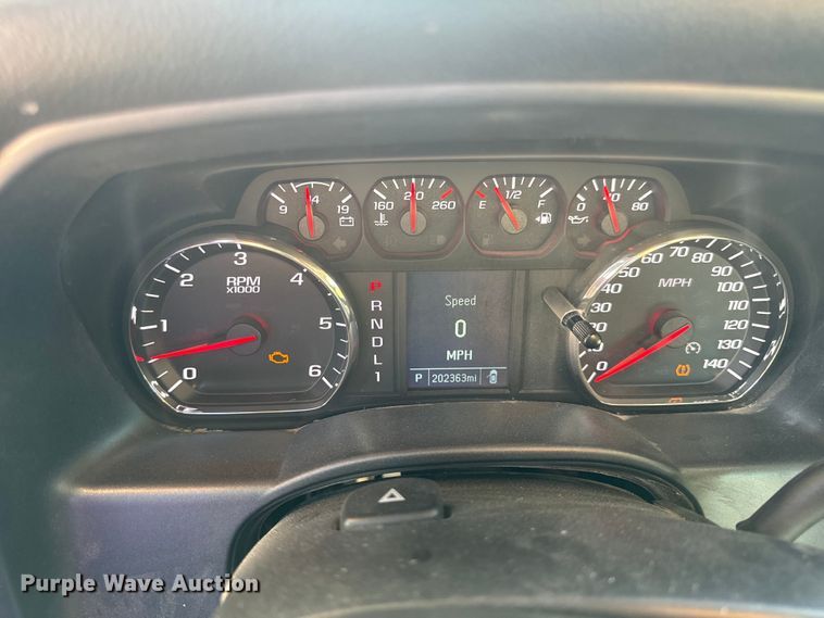 image for item EH6816 2017 GMC  Sierra 2500HD Crew Cab pickup truck