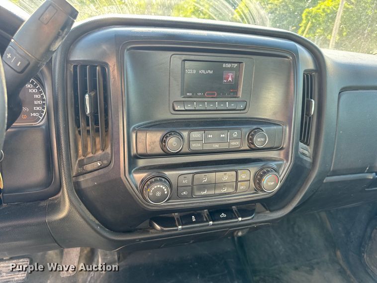 image for item EH6816 2017 GMC  Sierra 2500HD Crew Cab pickup truck