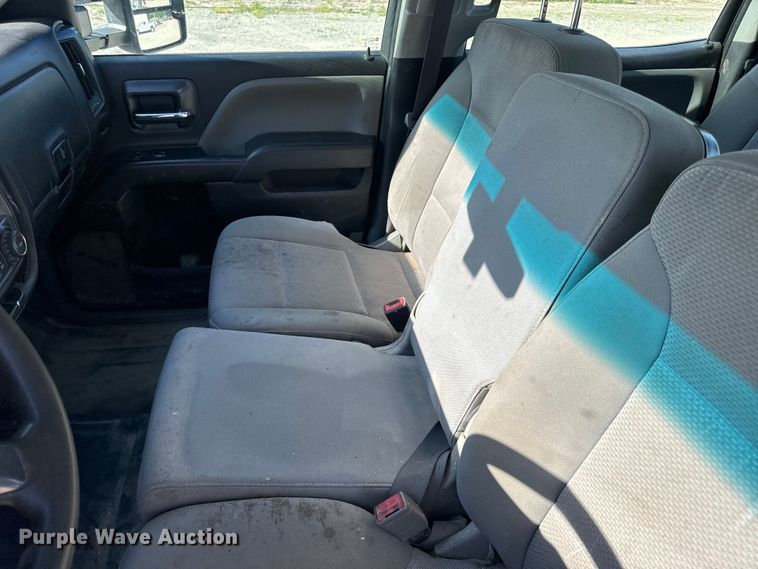 image for item EH6816 2017 GMC  Sierra 2500HD Crew Cab pickup truck