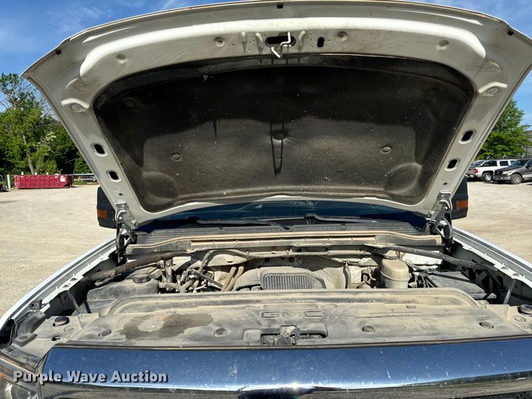 image for item EH6816 2017 GMC  Sierra 2500HD Crew Cab pickup truck