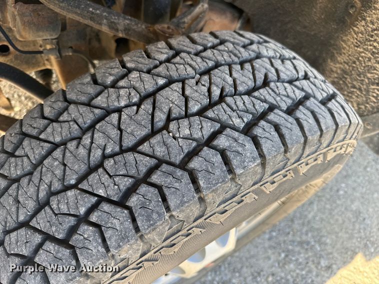 image for item EH6816 2017 GMC  Sierra 2500HD Crew Cab pickup truck