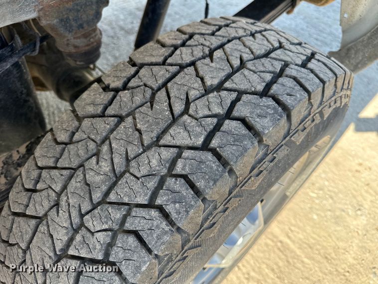 image for item EH6816 2017 GMC  Sierra 2500HD Crew Cab pickup truck