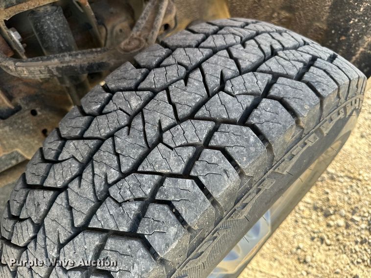 image for item EH6816 2017 GMC  Sierra 2500HD Crew Cab pickup truck