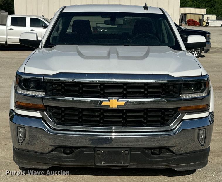 image for item EH6819 2017 Chevrolet  Silverado 1500 LT Double Cab pickup truck