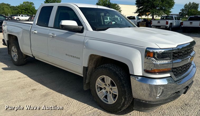 image for item EH6819 2017 Chevrolet  Silverado 1500 LT Double Cab pickup truck