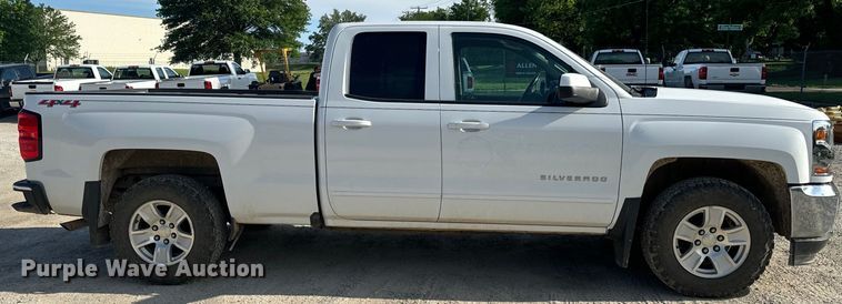 image for item EH6819 2017 Chevrolet  Silverado 1500 LT Double Cab pickup truck