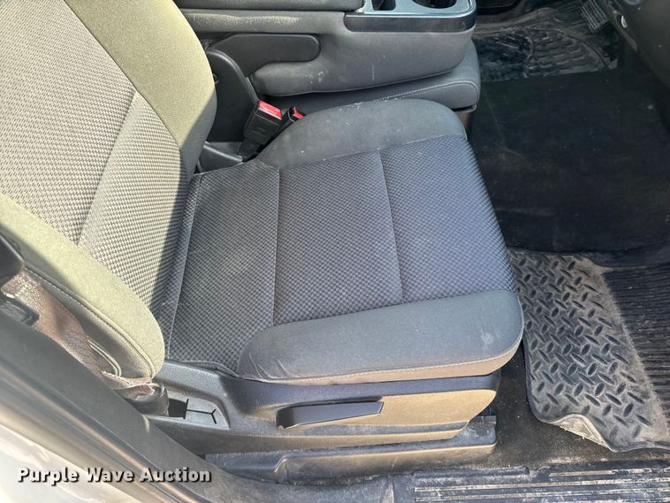 image for item EH6819 2017 Chevrolet  Silverado 1500 LT Double Cab pickup truck