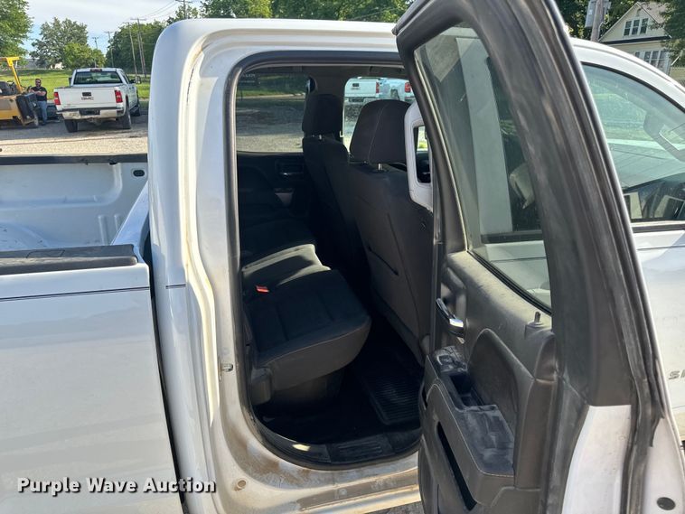 image for item EH6819 2017 Chevrolet  Silverado 1500 LT Double Cab pickup truck