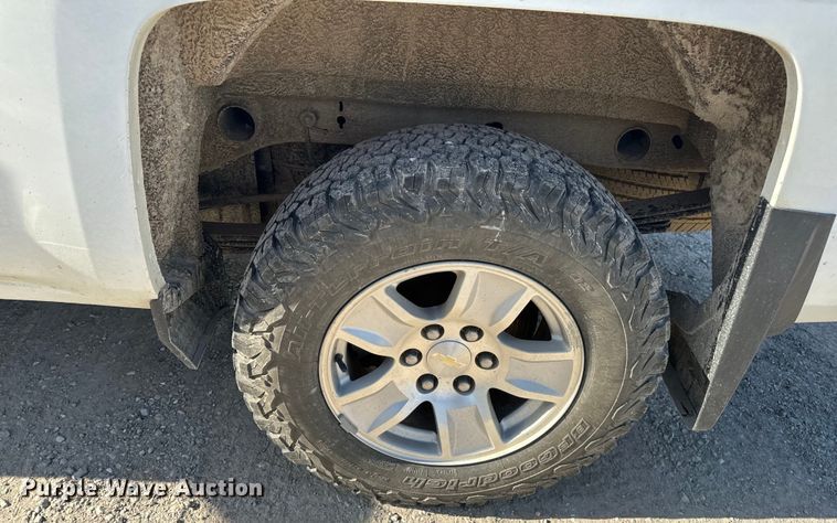 image for item EH6819 2017 Chevrolet  Silverado 1500 LT Double Cab pickup truck