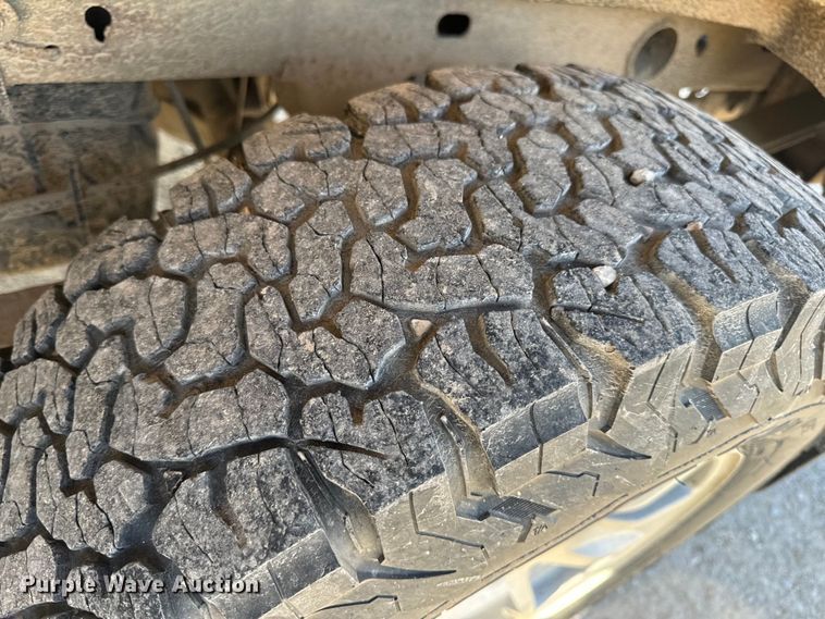 image for item EH6819 2017 Chevrolet  Silverado 1500 LT Double Cab pickup truck