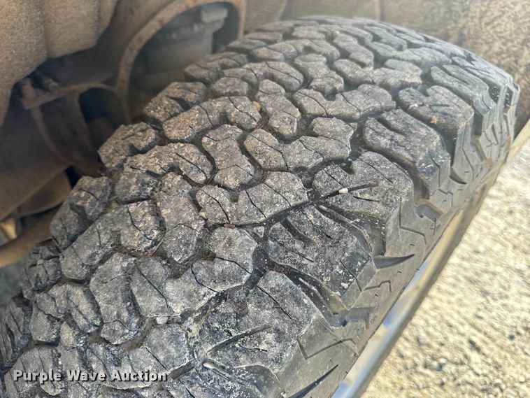 image for item EH6819 2017 Chevrolet  Silverado 1500 LT Double Cab pickup truck