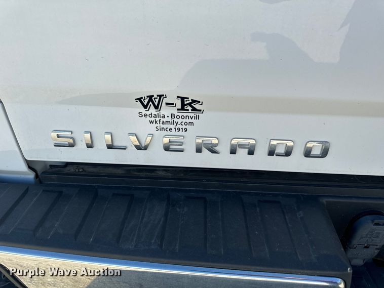 image for item EH6819 2017 Chevrolet  Silverado 1500 LT Double Cab pickup truck