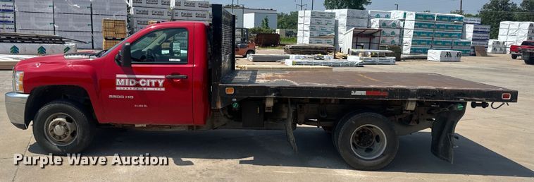 image for item EH6834 2011 Chevrolet  Silverado 3500HD dump flatbed pickup truck