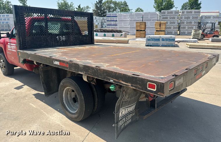 image for item EH6834 2011 Chevrolet  Silverado 3500HD dump flatbed pickup truck