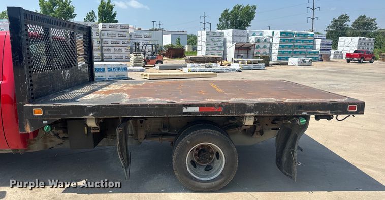 image for item EH6834 2011 Chevrolet  Silverado 3500HD dump flatbed pickup truck