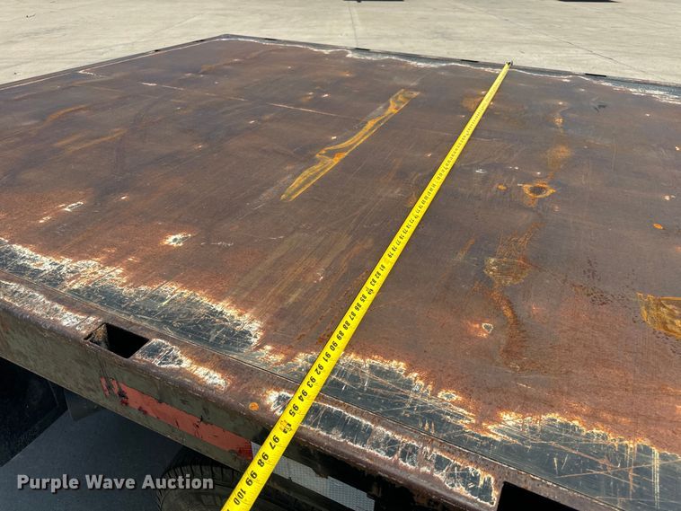 image for item EH6834 2011 Chevrolet  Silverado 3500HD dump flatbed pickup truck