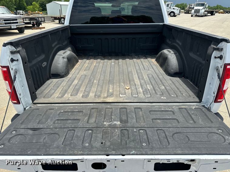 image for item EH6842 2018 Ford  F150 XLT SuperCrew pickup truck
