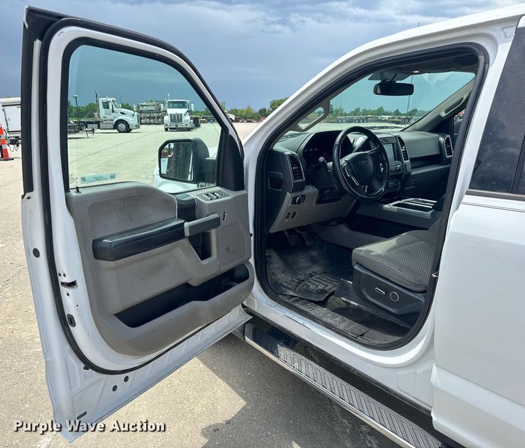 image for item EH6842 2018 Ford  F150 XLT SuperCrew pickup truck