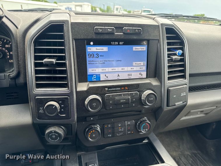 image for item EH6842 2018 Ford  F150 XLT SuperCrew pickup truck