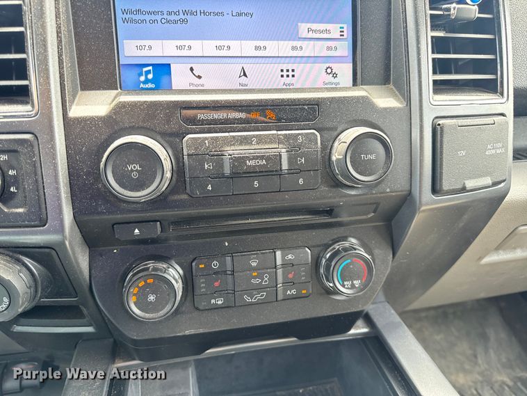 image for item EH6842 2018 Ford  F150 XLT SuperCrew pickup truck