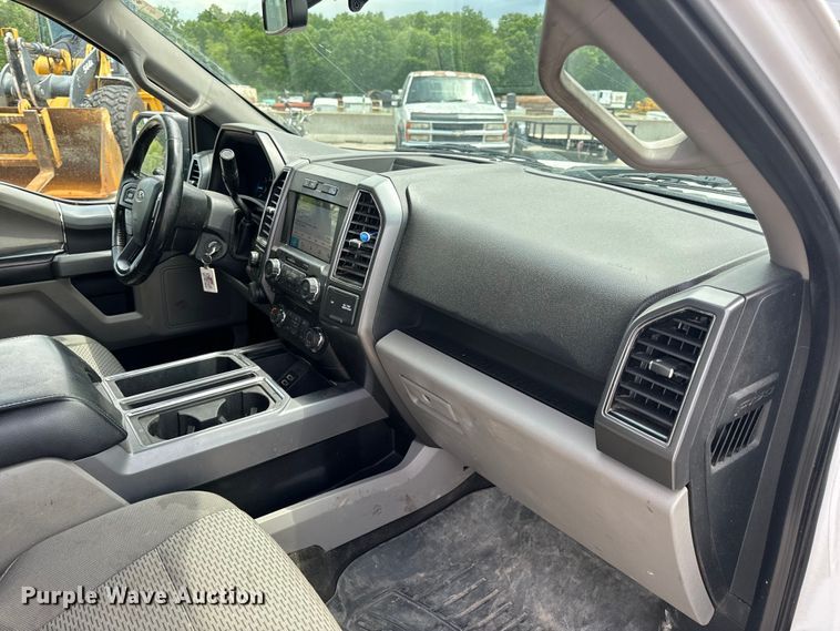 image for item EH6842 2018 Ford  F150 XLT SuperCrew pickup truck