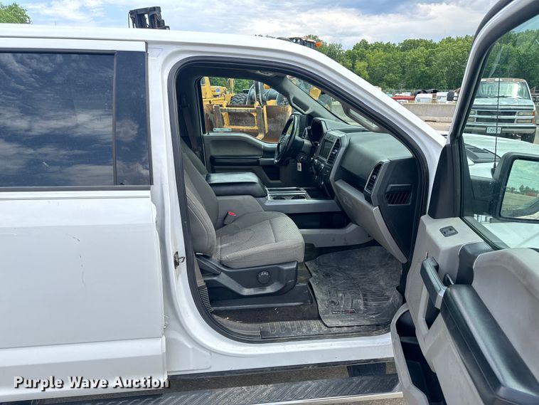 image for item EH6842 2018 Ford  F150 XLT SuperCrew pickup truck